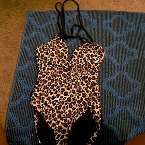 Leopard print  bathing suit